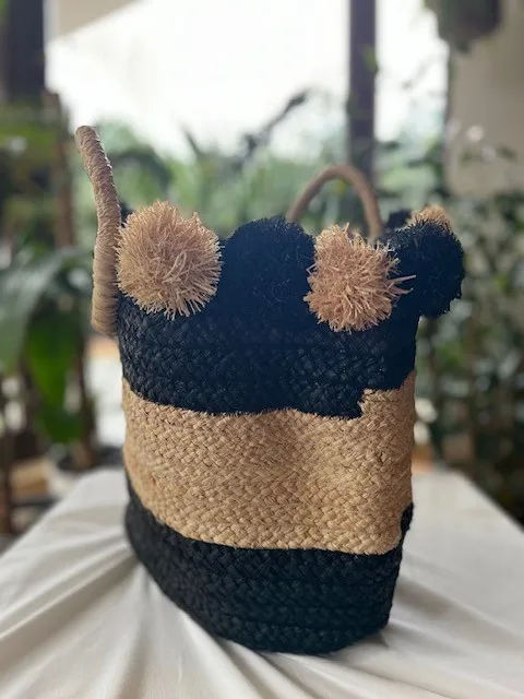 Ręcznie pleciona torba z Madagaskaru