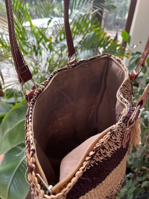 Ręcznie pleciona torebka z Madagaskaru